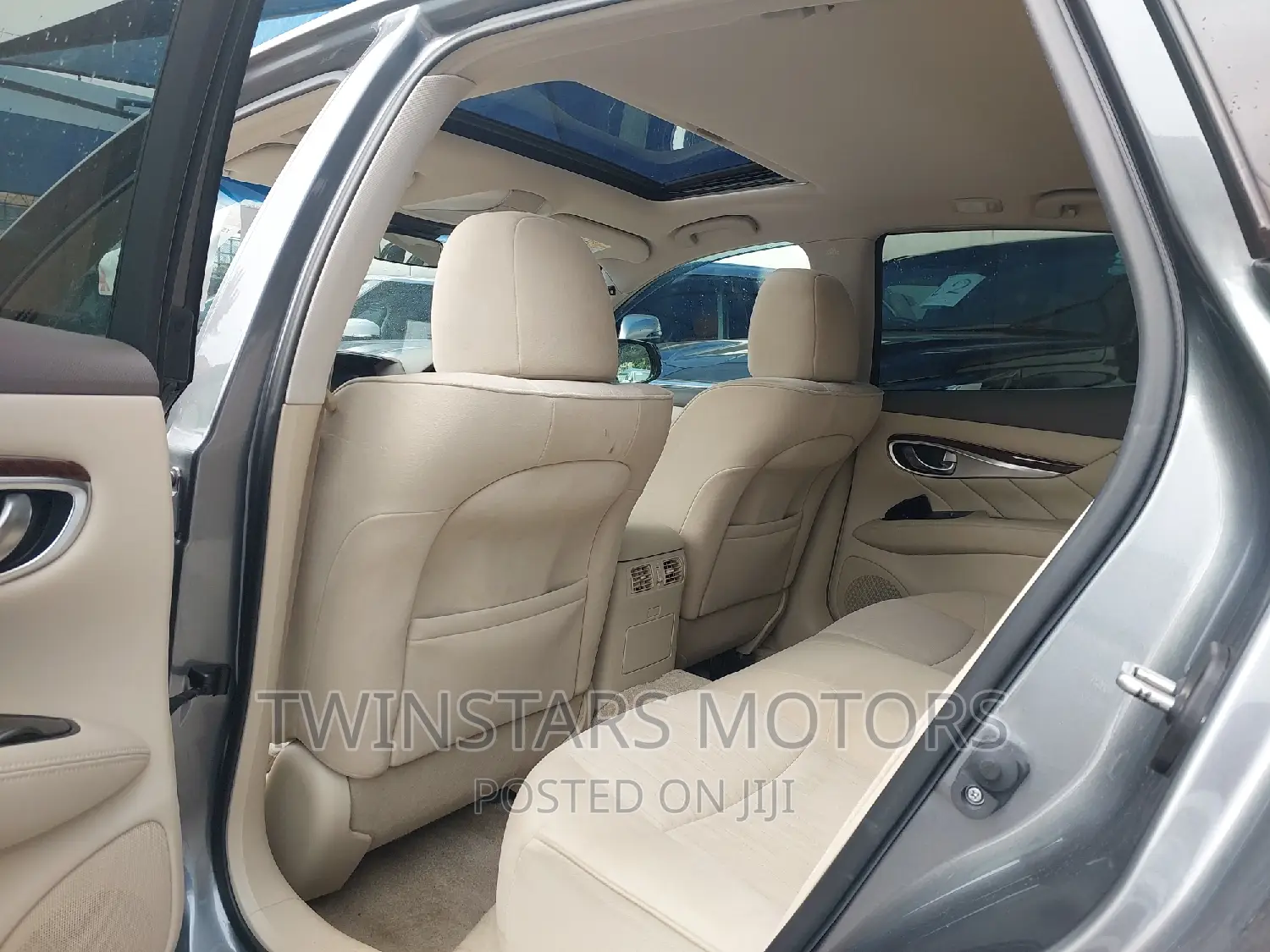 Nissan Fuga 2017 Gray
