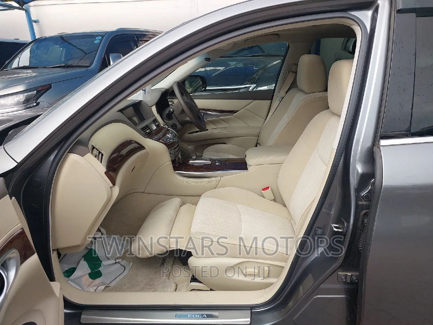 Nissan Fuga 2017 Gray