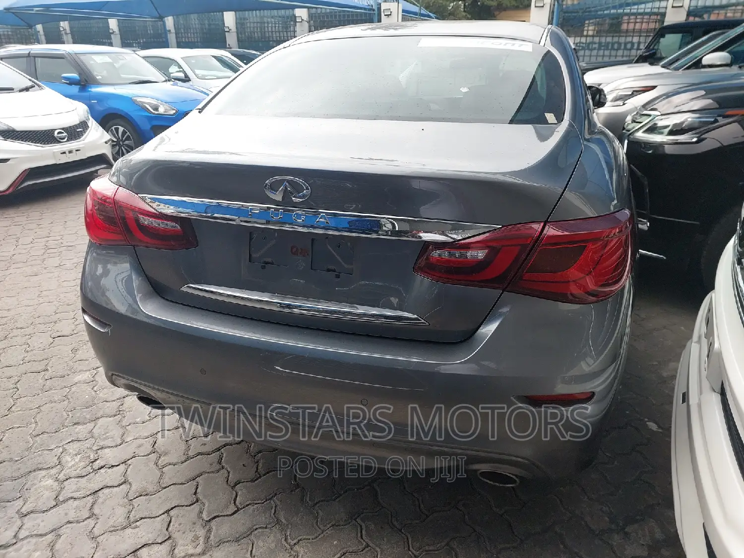 Nissan Fuga 2017 Gray