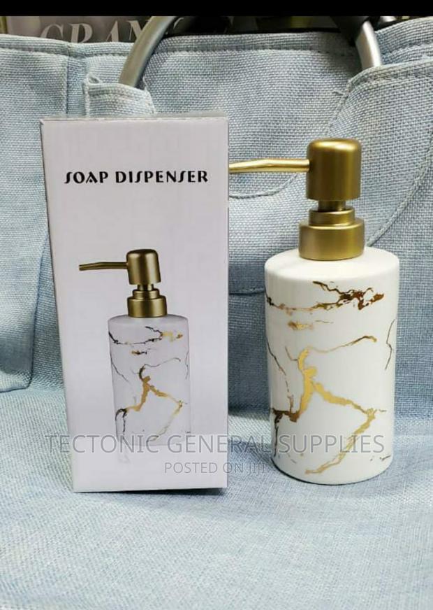 Marble Soap Dispenser 500mls - main view