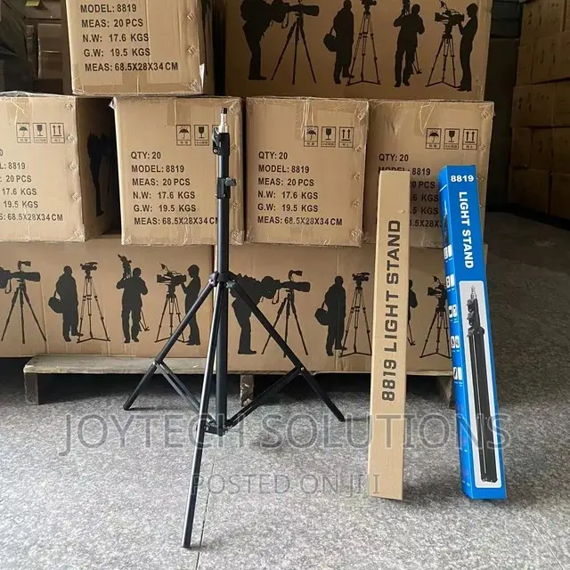 8806 Light Stand. 2.1 Height , Upto 5kg
