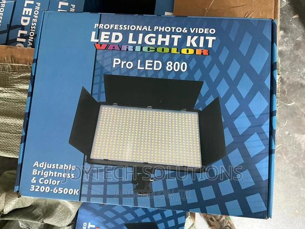 Pro LED 800 40W LED Photography Video Light Battery Powered