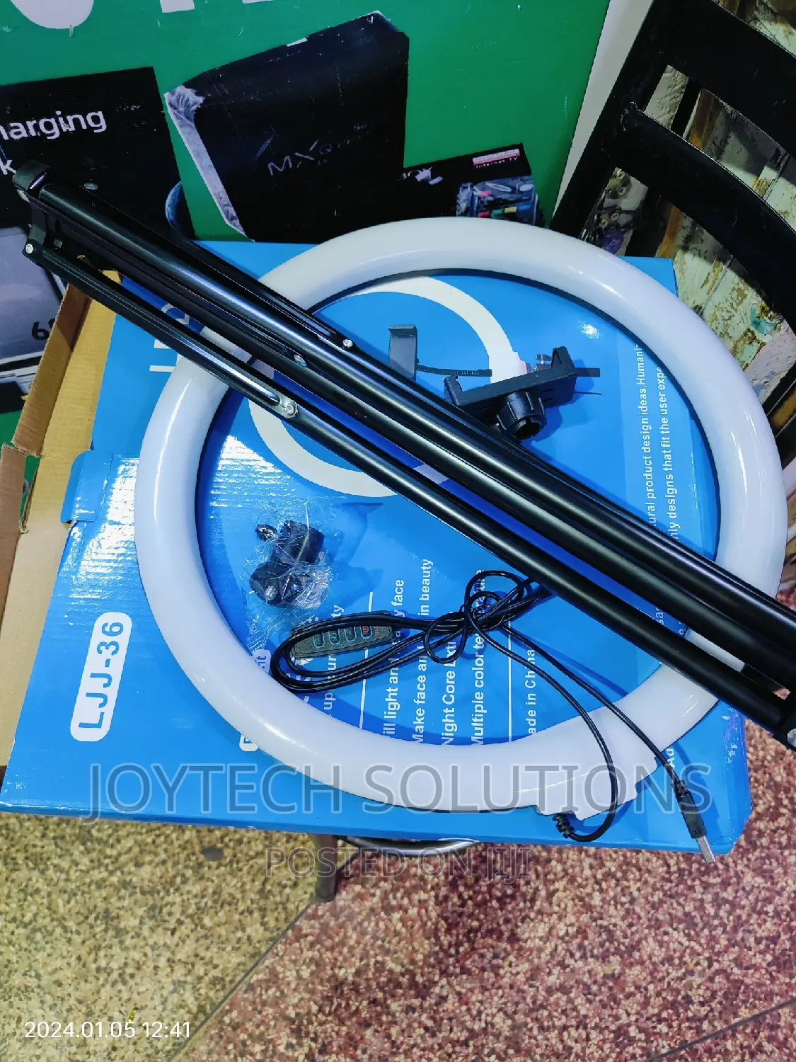 Large Ringlight 14 Inches Ringlight With Stand
