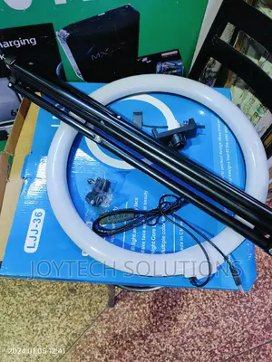 Large Ringlight 14 Inches Ringlight With Stand