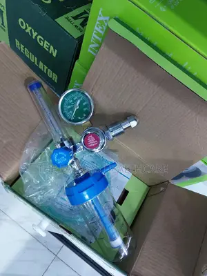 Oxygen Regulator Set at 5000