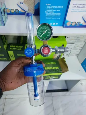 Oxygen Flowmeter With Cannula Set.