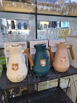 Wooden Handle Vacuum Flask