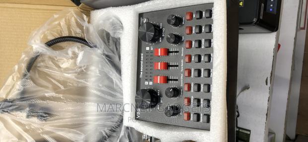 Cardioid Condenser Microphone With V8s Sound Card - thumbnail 2