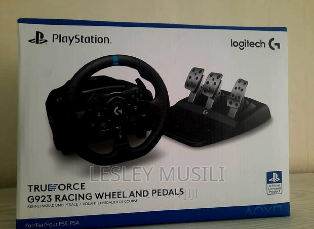 Logitech G923 Racing Wheel and Pedals for PC, PS4 PS5