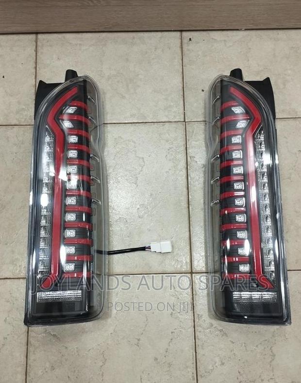 Hiace 7l Led Tail Lights - thumbnail 2