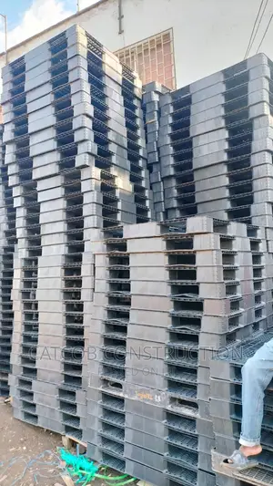 Strong Plastic Pallets