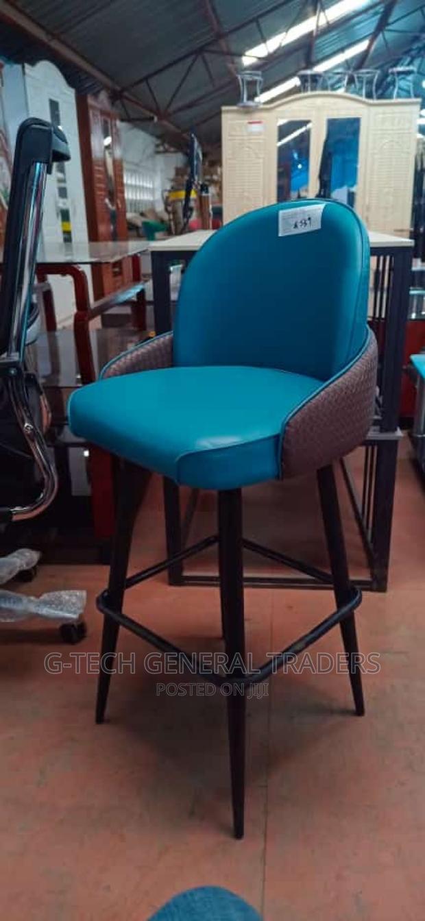 Barstool! Modern Design Luxurious Executive Barstool - main view