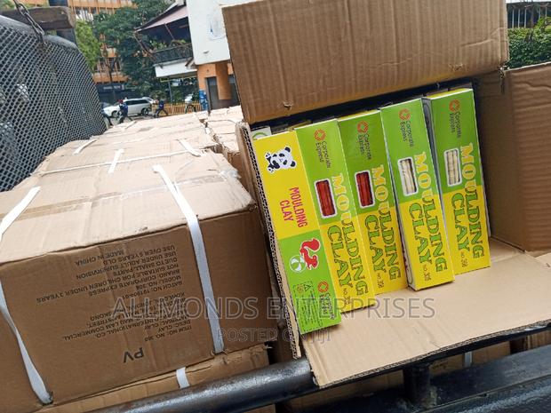 Packets of Moulding Clay 500g- Corporate Express - main view