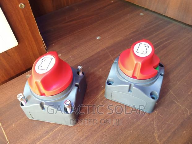 Disconnect/Dc Isolator Switch 12v-48v - main view