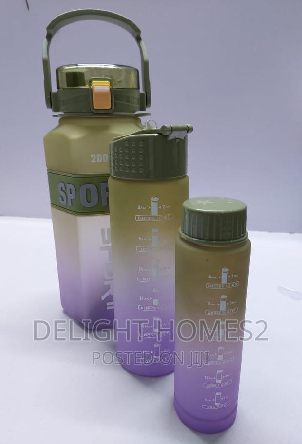 Hexagonal Sports 3in1 Multicolour Motivation Water Bottle - thumbnail 2