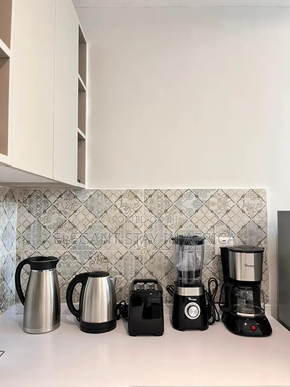 Luxurious 1 Bedroom Available in Riverside Area