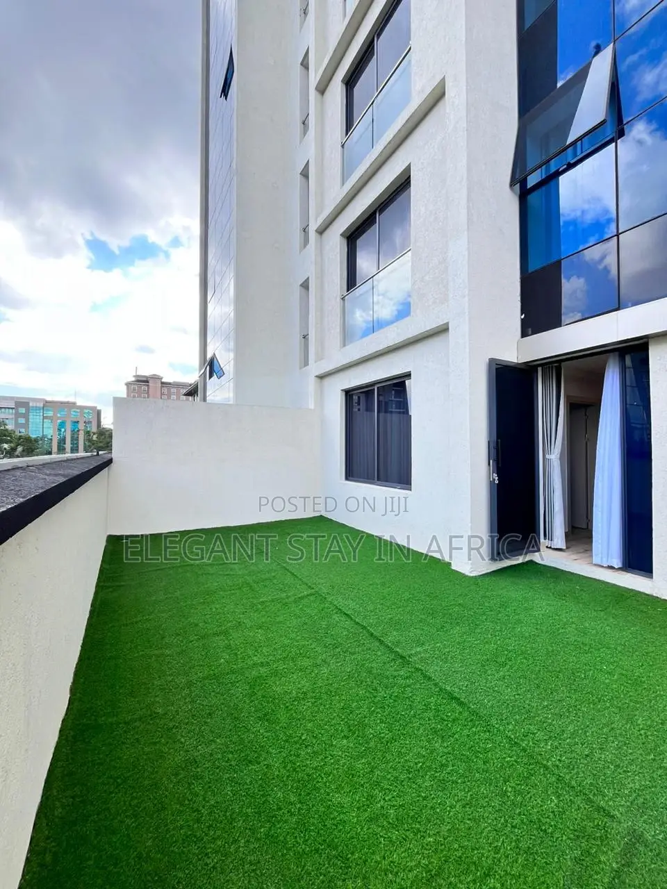 Luxurious 1 Bedroom Available in Riverside Area