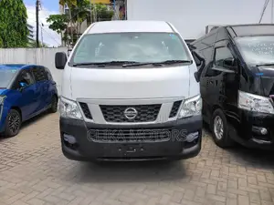 Nissan Caravan (Urvan) 2016 White