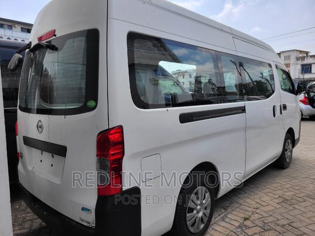 Nissan Caravan (Urvan) 2016 White - thumbnail 6