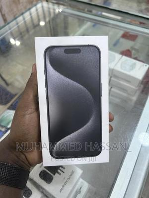 New Apple iPhone 15 128 GB Gold - main view