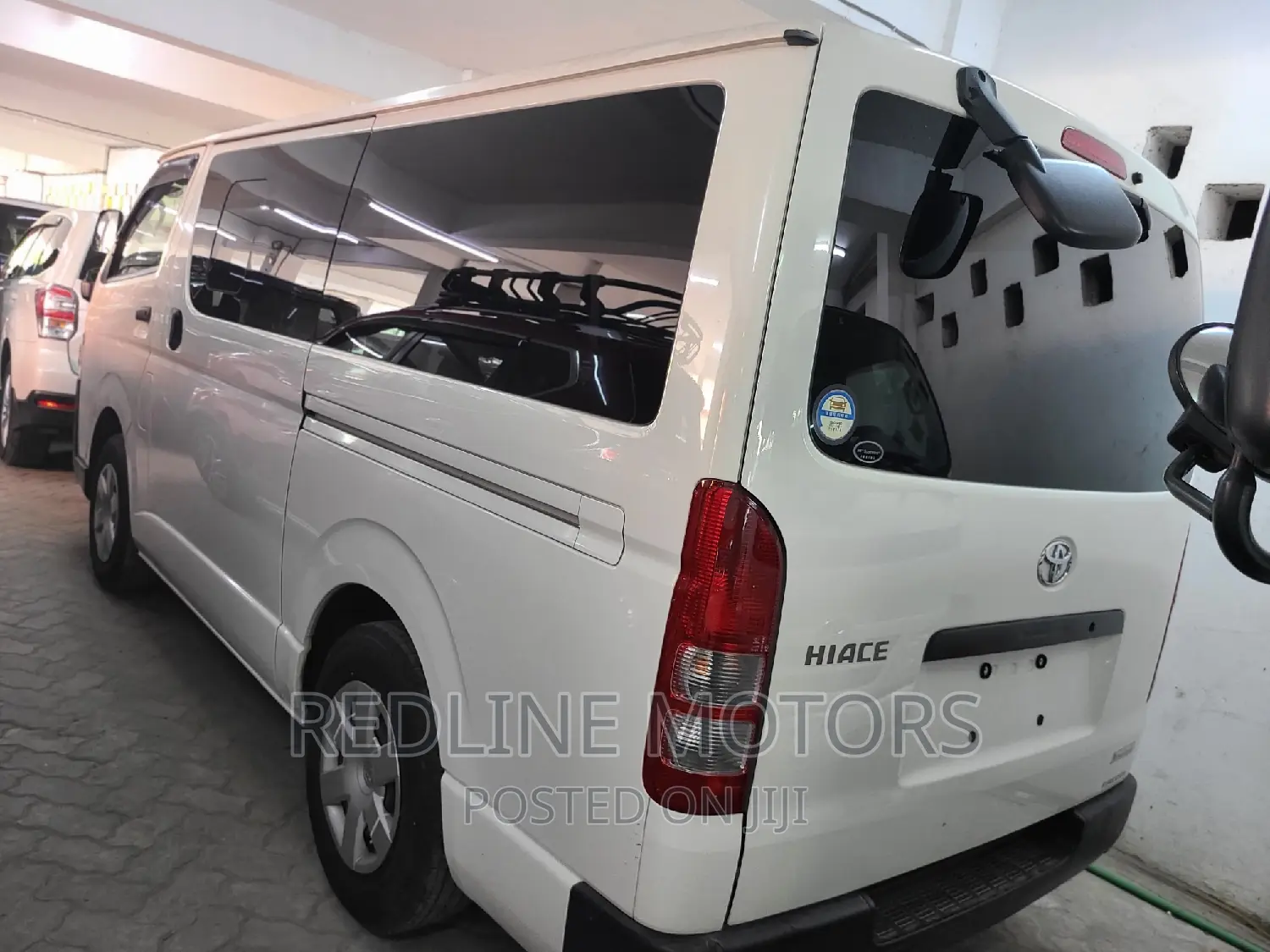 Toyota HiAce 2016 White