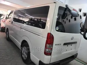 Toyota HiAce 2016 White