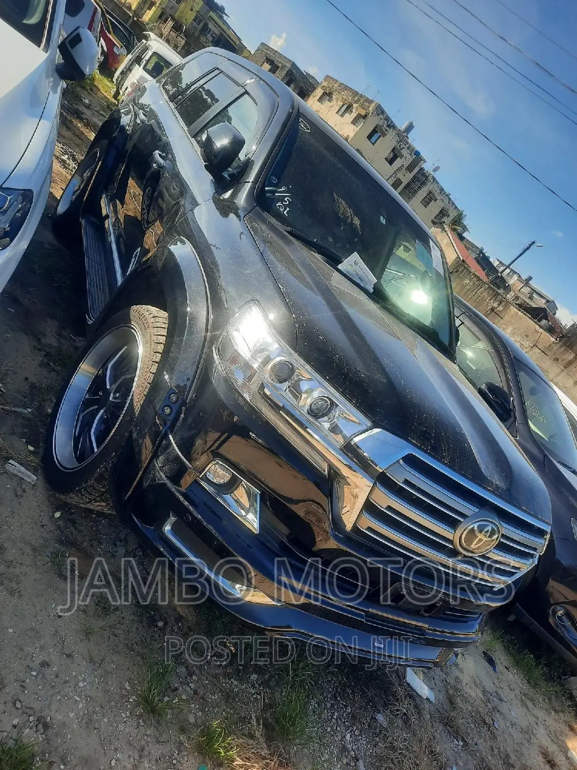 Toyota Land Cruiser 4.6 V8 AX 2017 Black