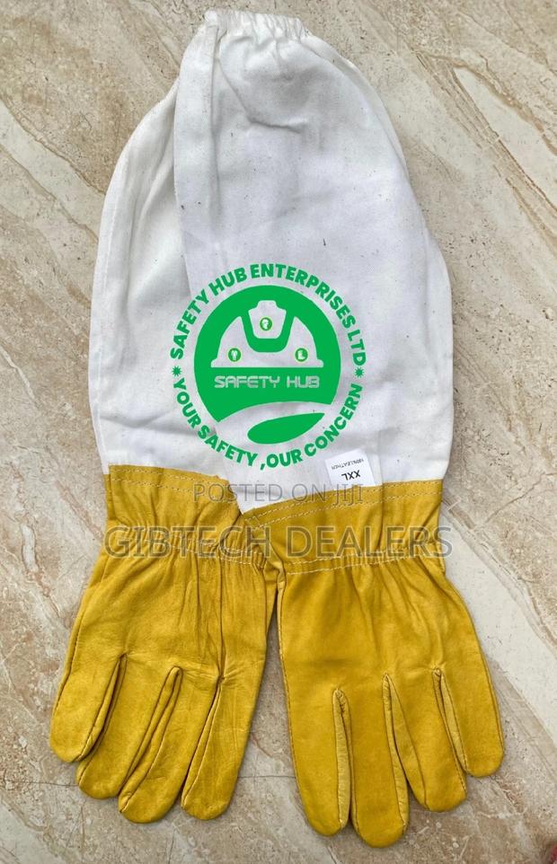 Bee Keeping Protection Gloves - main view
