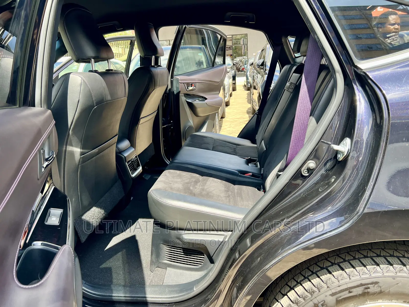 Toyota Harrier 2.0 4WD 2016 Purple