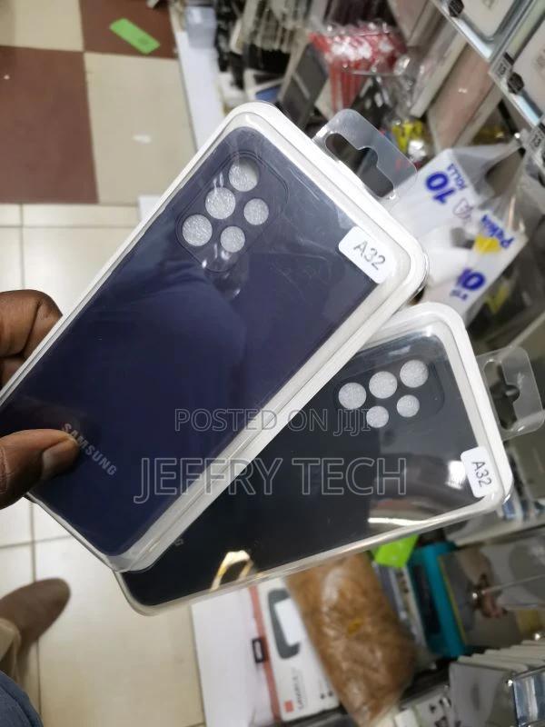 Samsung Galaxy A32 Cover Black Frosted Glass Soft Silicone B - thumbnail 2