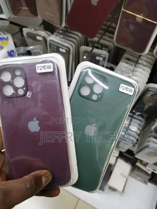 iPhone 12 Pro Max Cover Green AG Frosted Glass Soft