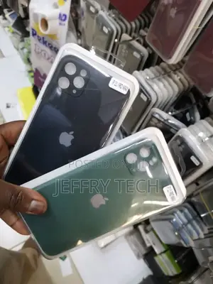 iPhone 11 Pro Max Cover Green Frosted Glass Hard Silicone