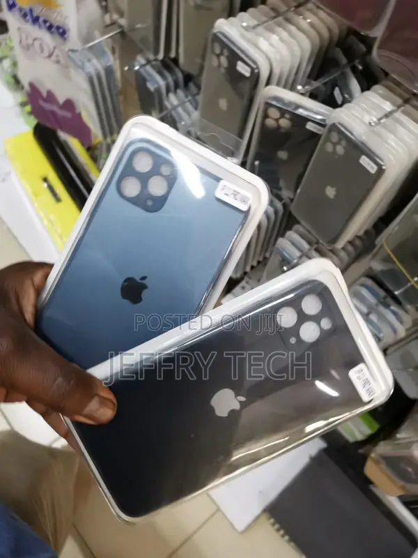 iPhone 11 Pro Max Cover Blue Frosted Glass Soft Silicone Bo