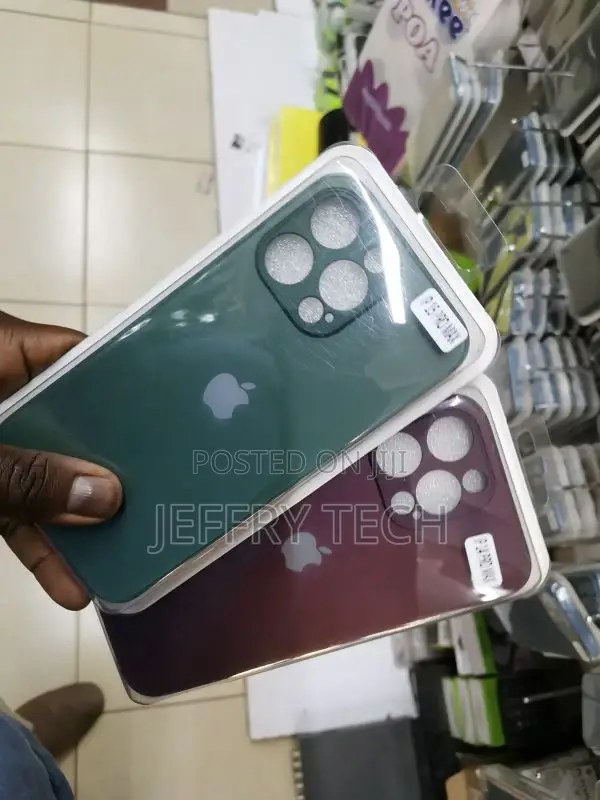 iPhone 15 Pro Max Cover Green Frosted Glass Hard Silicone Bo