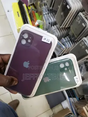 iPhone 11 Green Frosted Glass Soft Silicone Border Case