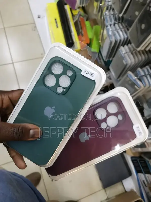 iPhone 14 Pro Green - AG Frosted Glass Soft Silicone Border
