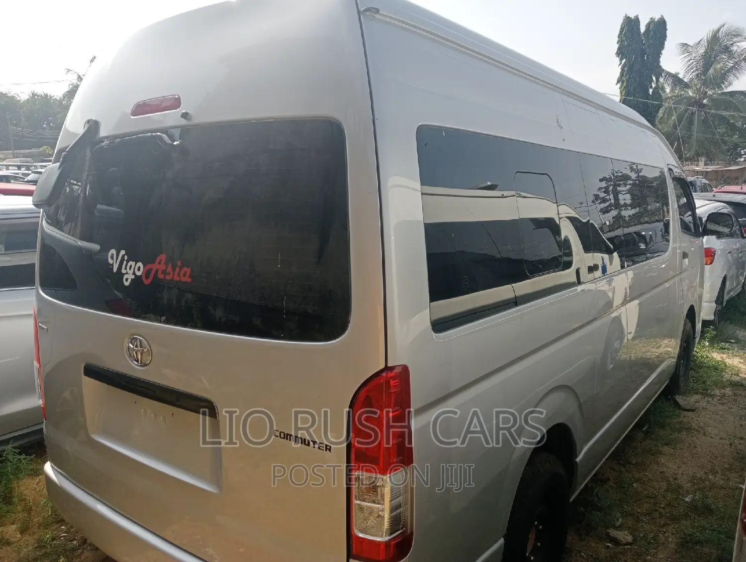 Toyota HiAce 2017 Silver