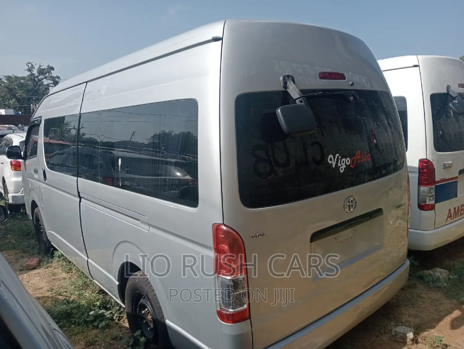 Toyota HiAce 2017 Silver