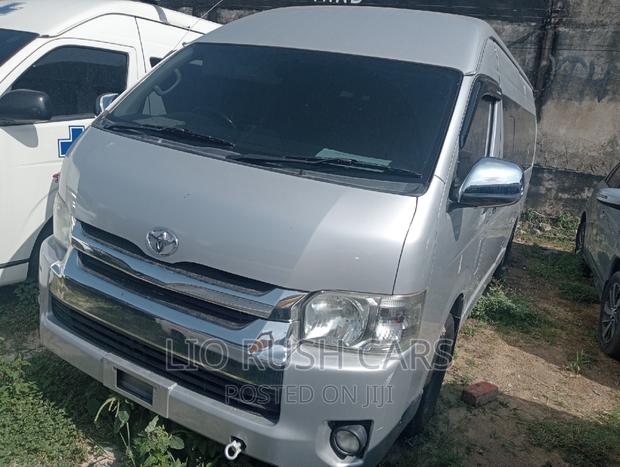 Toyota HiAce 2017 Silver - thumbnail 7