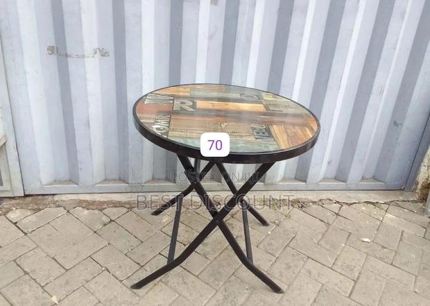 Round Dinning Table - main view