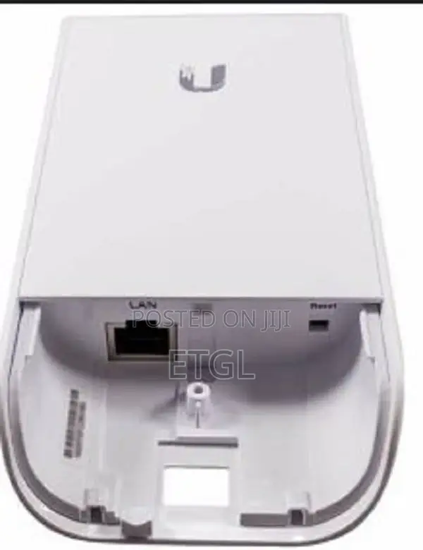 .Ubiquiti Nanostation M2 (NSM2)