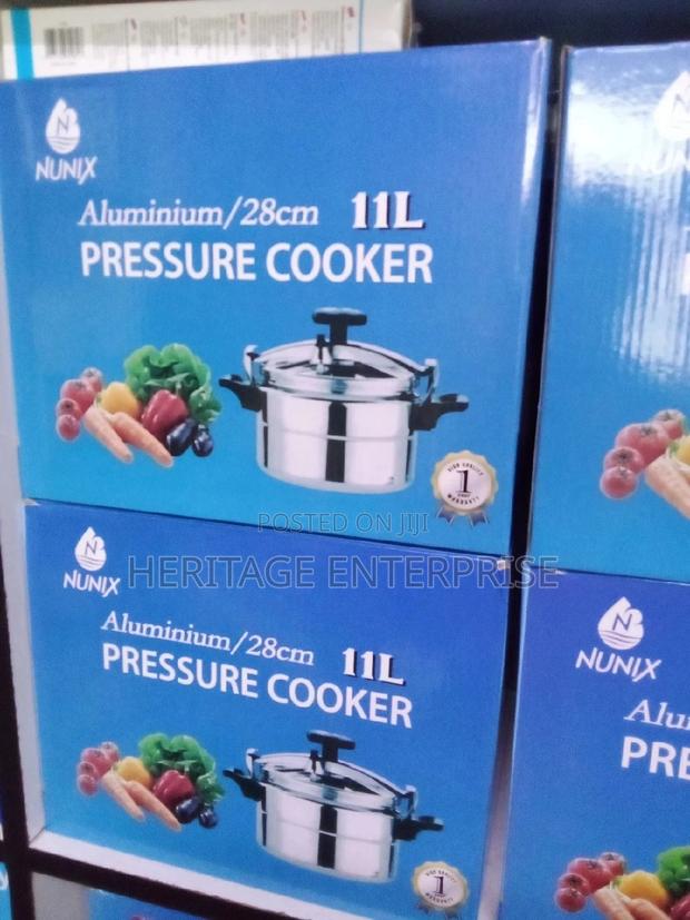 Pressure Cooker ,Aluminum Stainless Steel 11ltrs