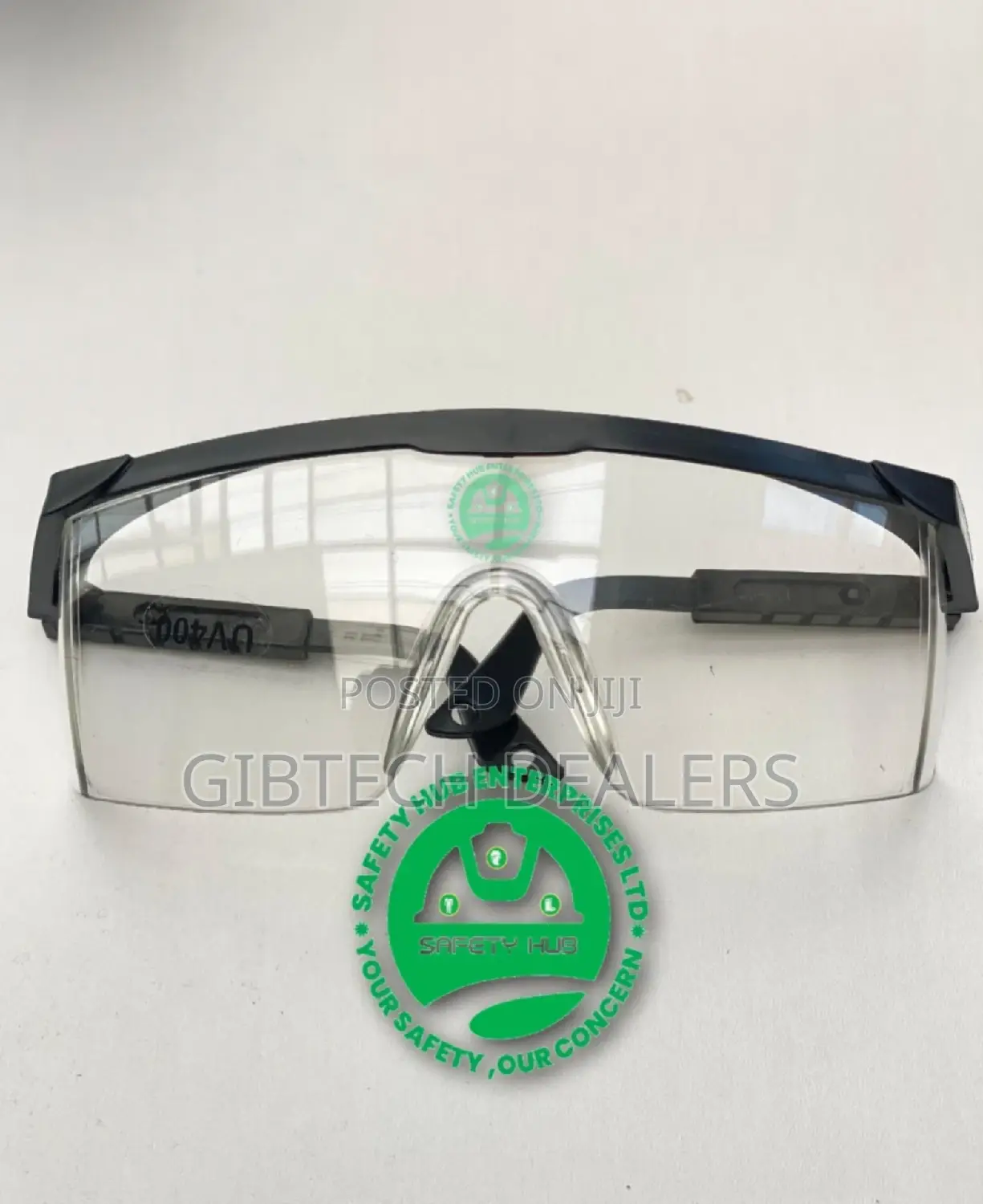 Safety Glasses. Vaultex Clear Anti-scratch Safety Glasses