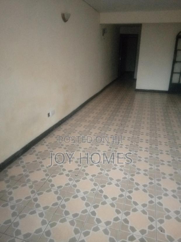 1bdrm Apartment in Shopping Center, South B for rent