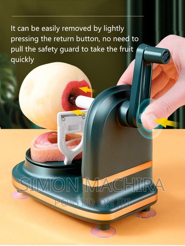 Manual Fruit Peeler / Potato Peeler - thumbnail 3
