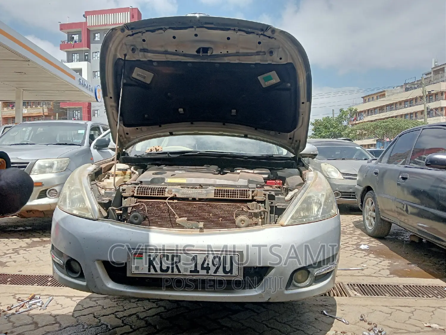 Auto Garage. Toyota's, Nissan's,Honda Mitsubishi