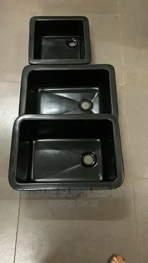 Laboratory Sink Fibre Black 12x12x5.5 Inch
