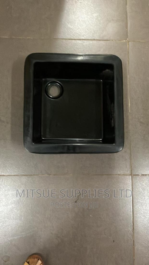Laboratory Sink Fibre Black 12x12x8 Inch