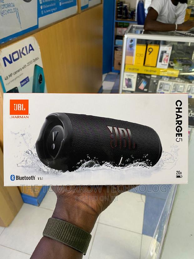 JBL Charge 5 - main view