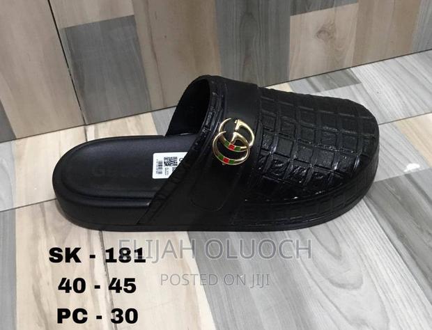 Burbbery Drake Slides - main view